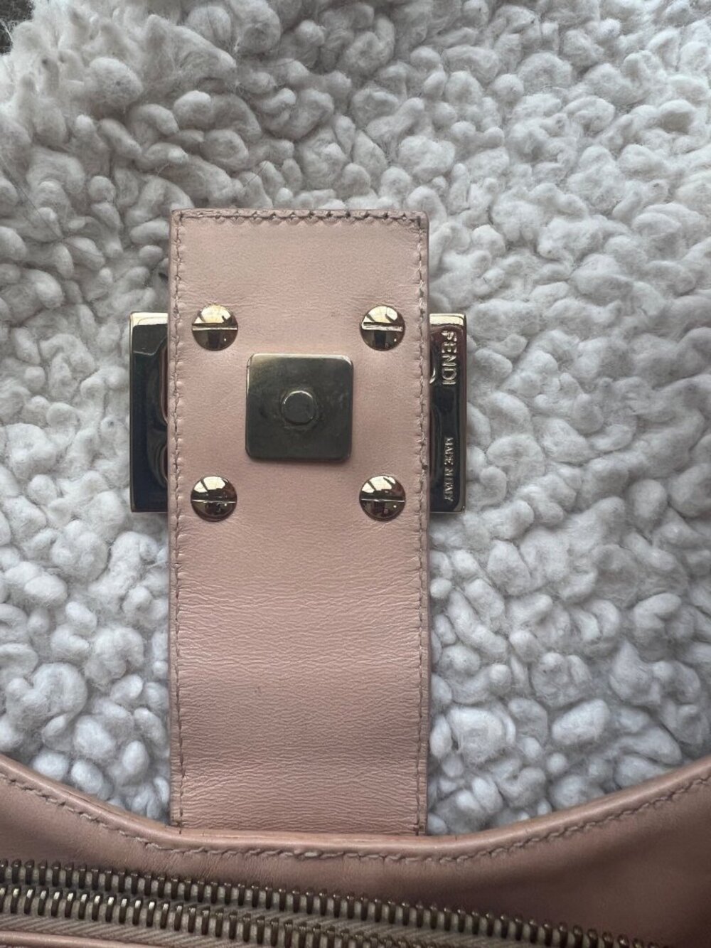 Fendi Raffia Baguette & Pale Pink Leather - Picture 10 of 16
